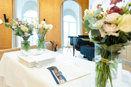 Rosen in Vase.