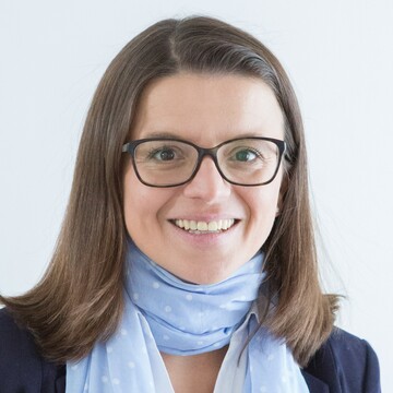 Dr. Sandra Sang, M.B.L.T